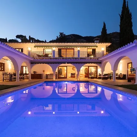 Lyx Homes In With Private Heated Pool Villa *