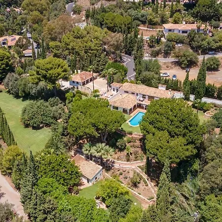 Villa Lyx Homes In With Private Heated Pool