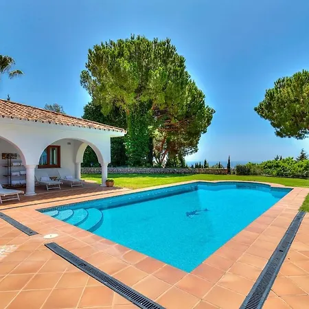 Lyx Homes In With Private Heated Pool Villa