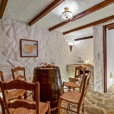 Villa Lyx Homes In With Private Heated Pool