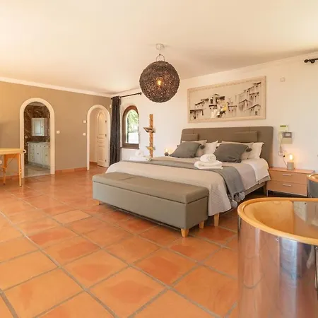 Lyx Homes In With Private Heated Pool Villa *