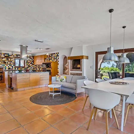 Lyx Homes In With Private Heated Pool Mijas